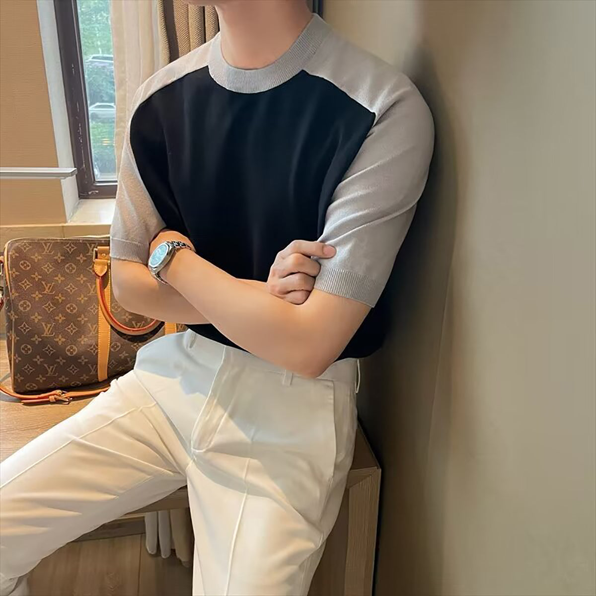 Men Colourblocked Round Neck T-shirt