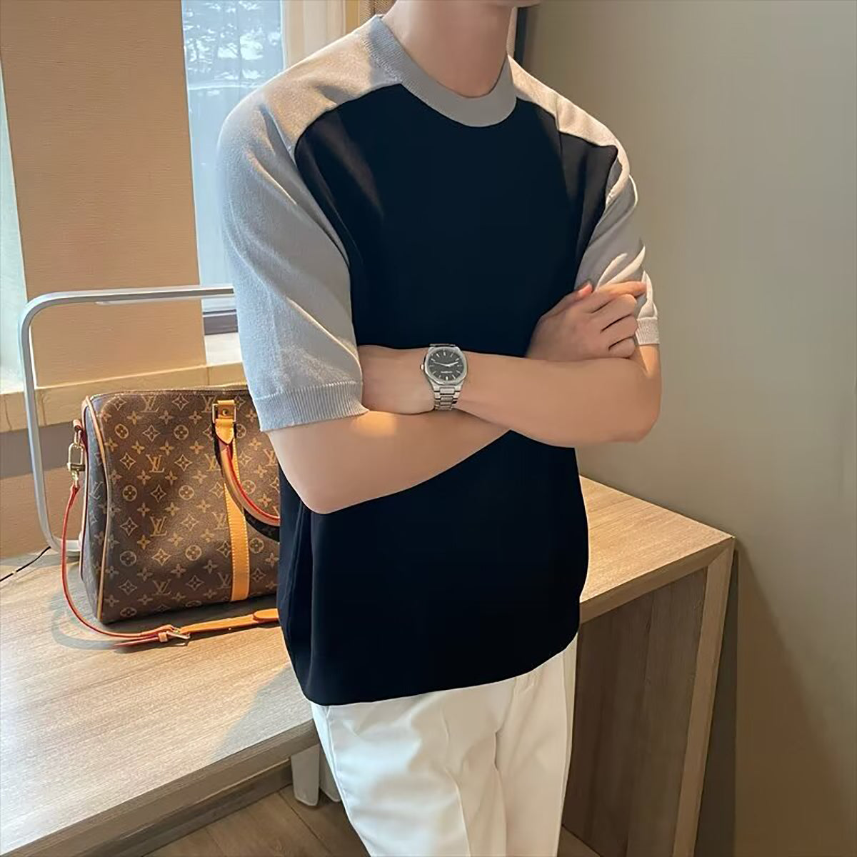 Men Colourblocked Round Neck T-shirt