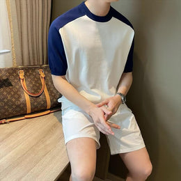 Men Colourblocked Round Neck T-shirt