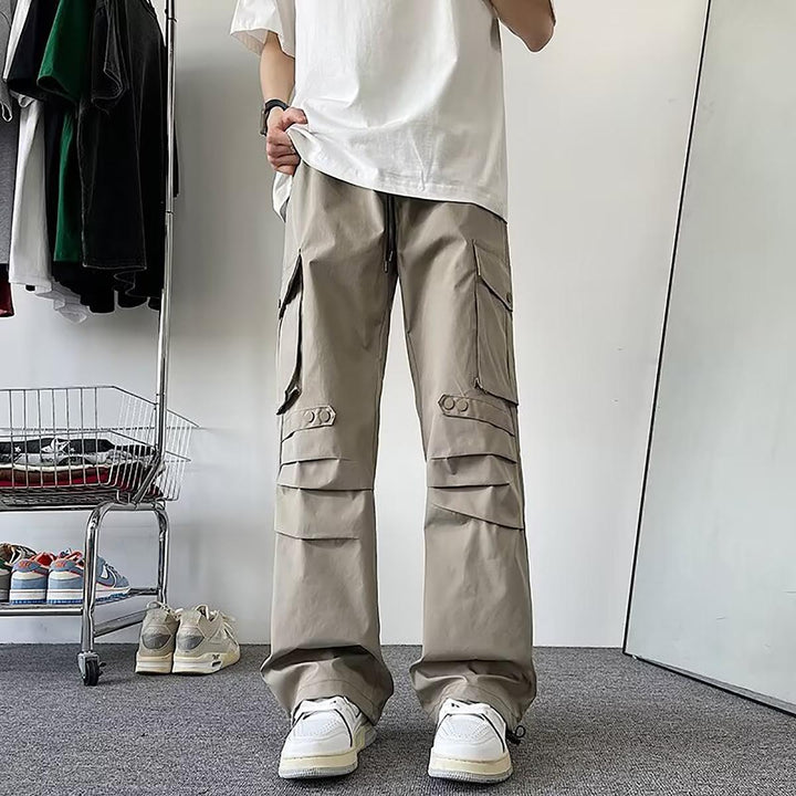 Men Loose Fit Easy Wash Cargos Trousers