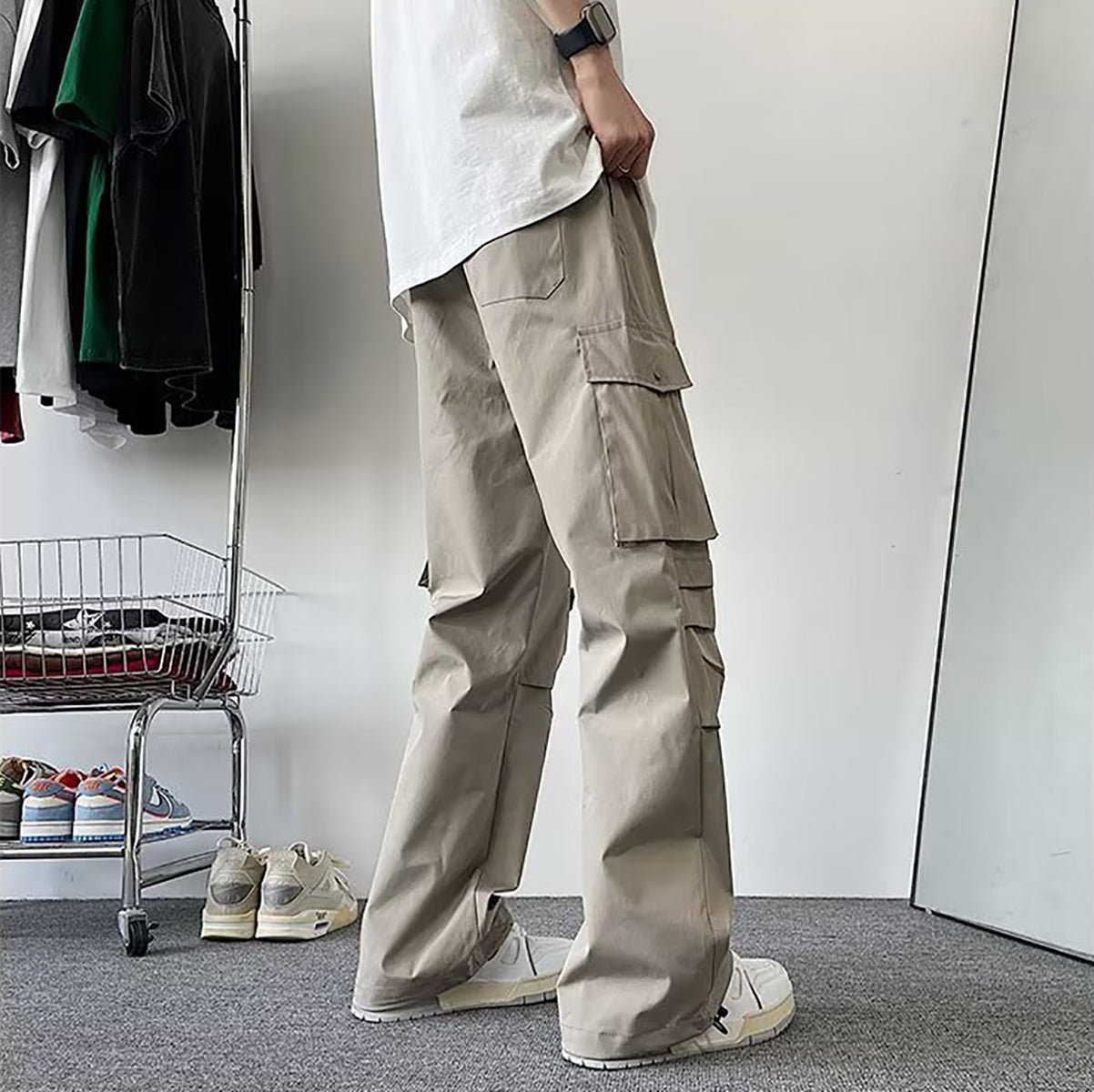 Men Loose Fit Easy Wash Cargos Trousers