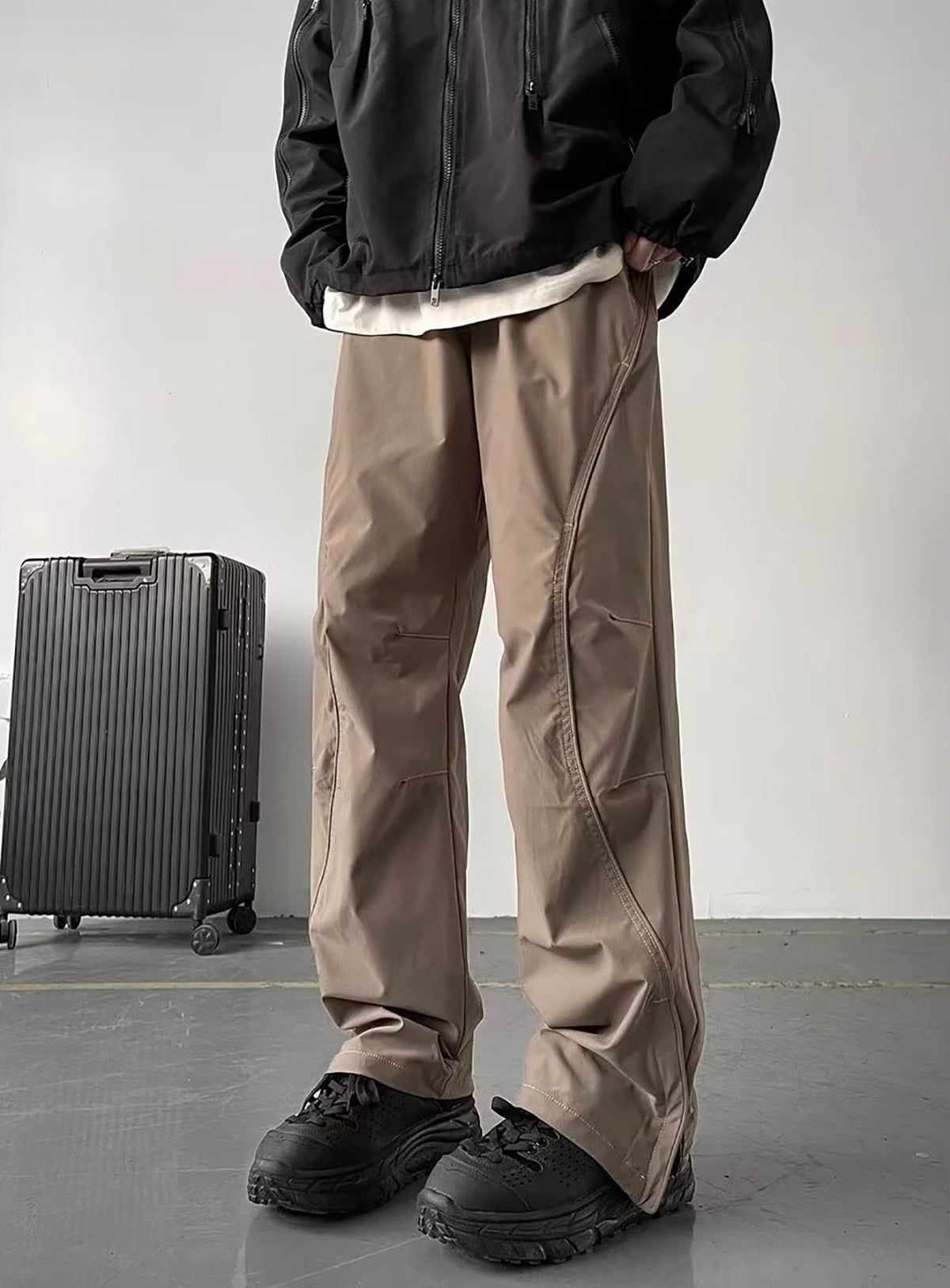 Men Regular Fit Easy Wash Trousers