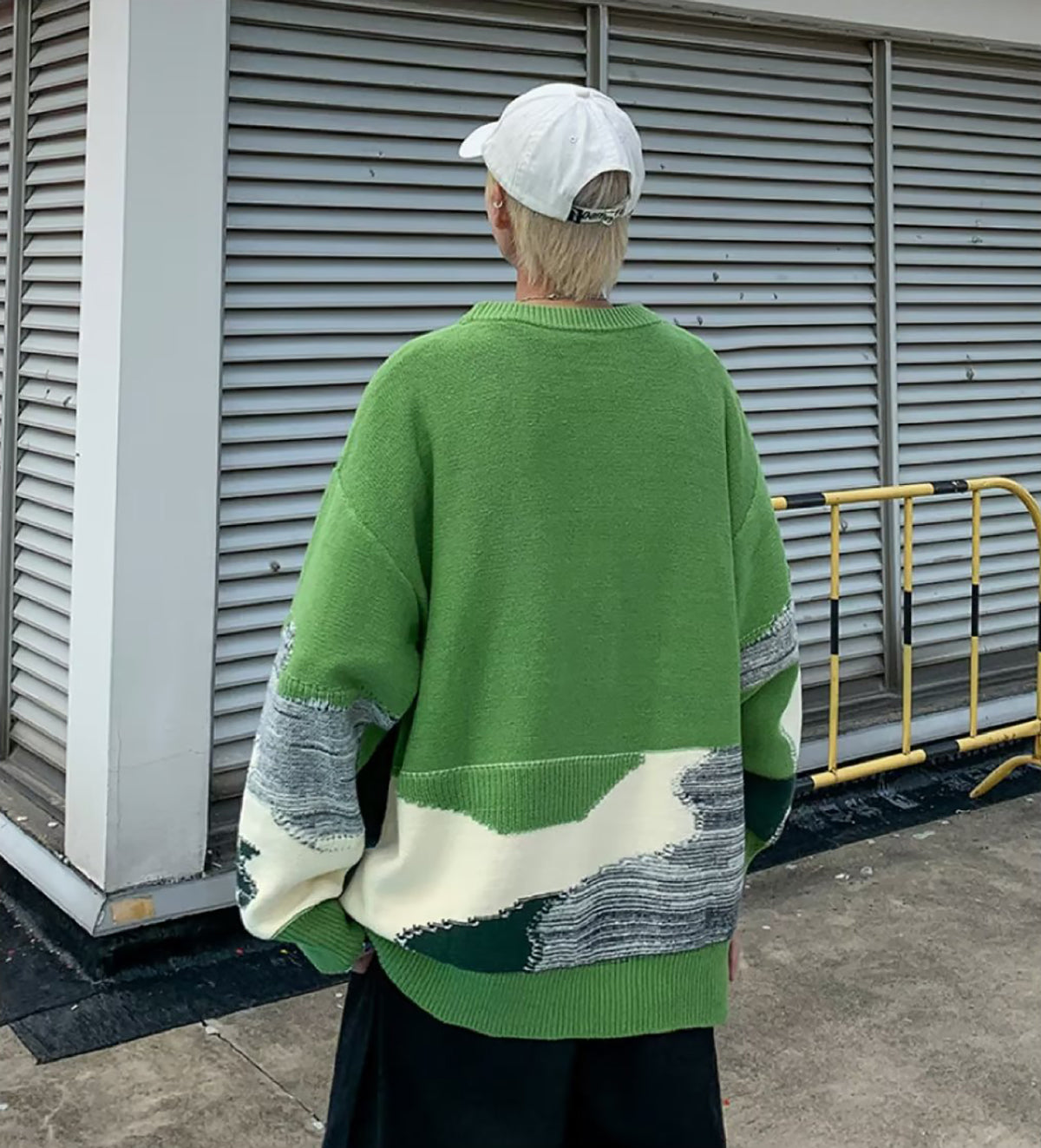 Men Abstract Printed Round Neck Pullover Ribbed Sweater