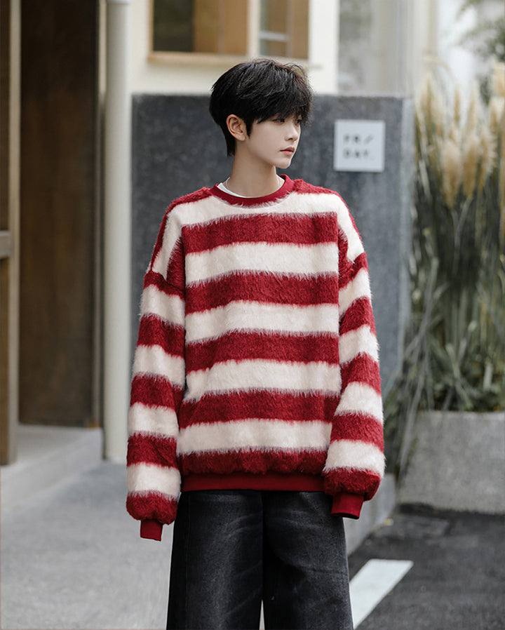 Men Striped Longline Sweater Vest with Fuzzy Detail