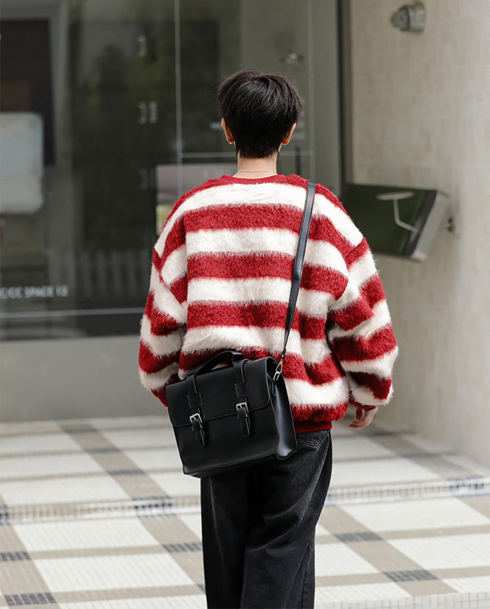 Men Striped Longline Sweater Vest with Fuzzy Detail