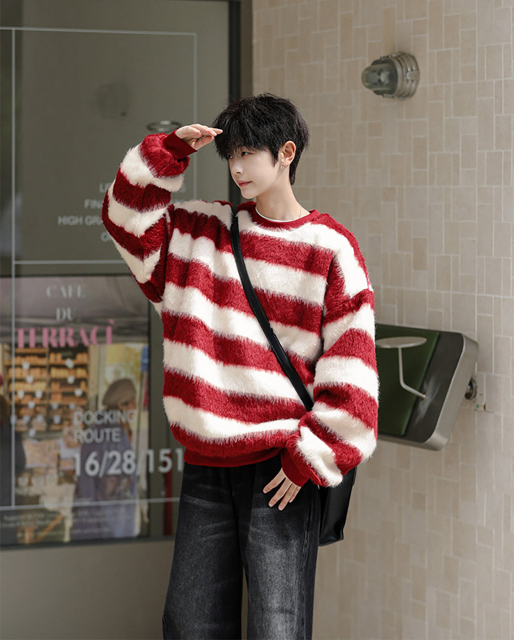 Men Striped Longline Sweater Vest with Fuzzy Detail