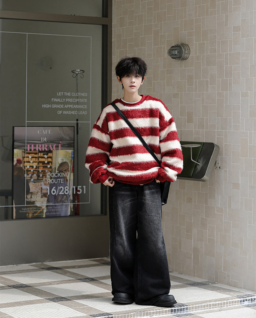 Men Striped Longline Sweater Vest with Fuzzy Detail