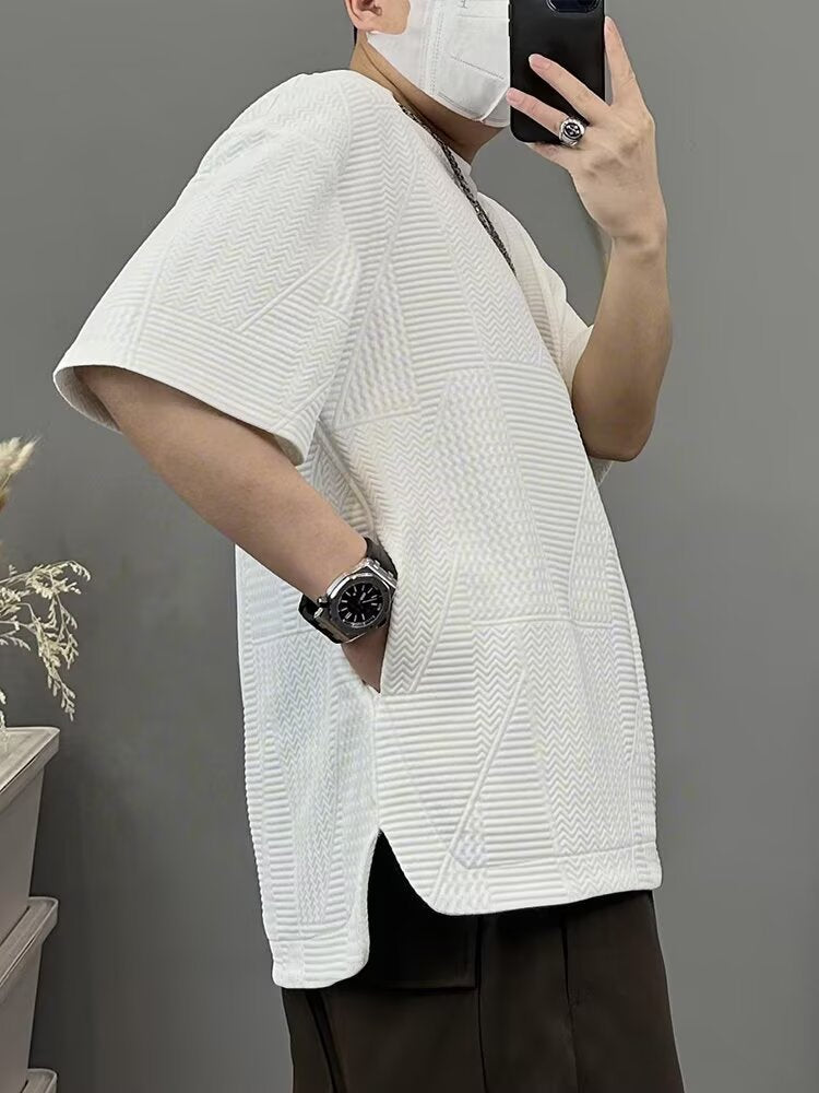 Men Geometric Striped Drop-Shoulder Sleeves Slim Fit Regular T-shirt