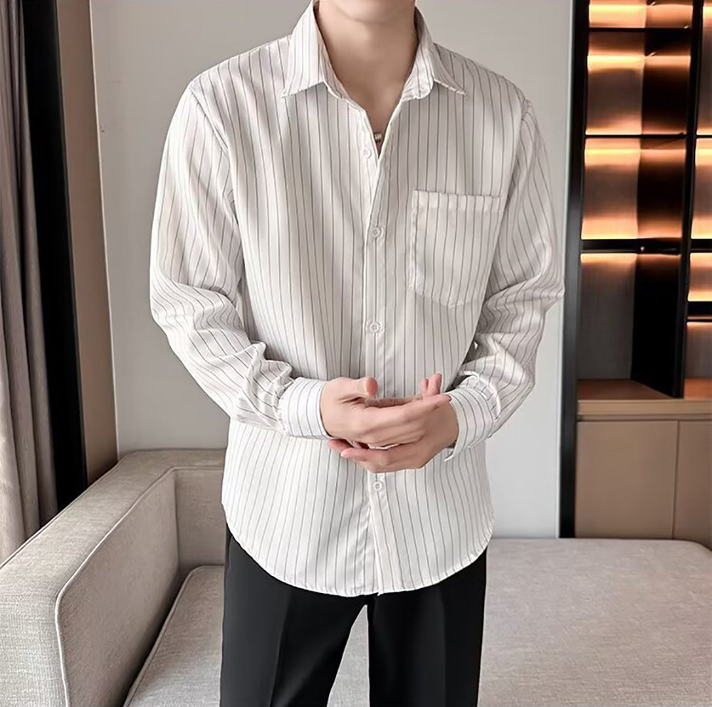 Men Cutaway Collar Vertical Striped Casual Shirt