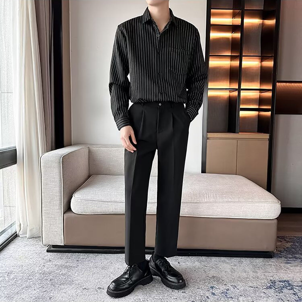 Men Cutaway Collar Vertical Striped Casual Shirt