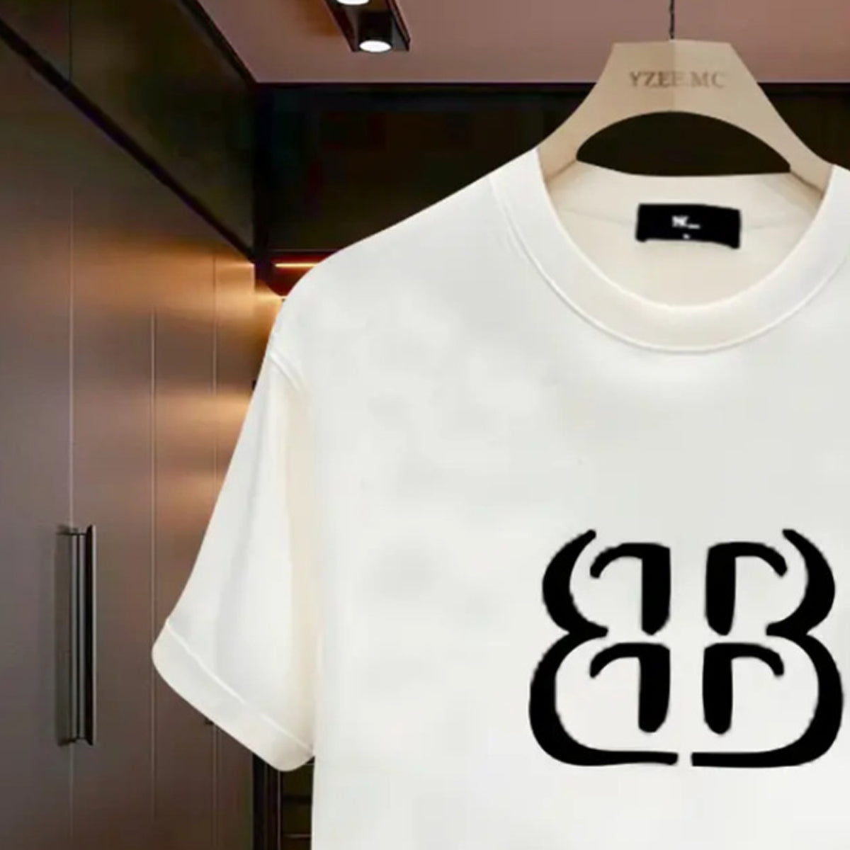 Men Typography Printed Raw Edge T-shirt