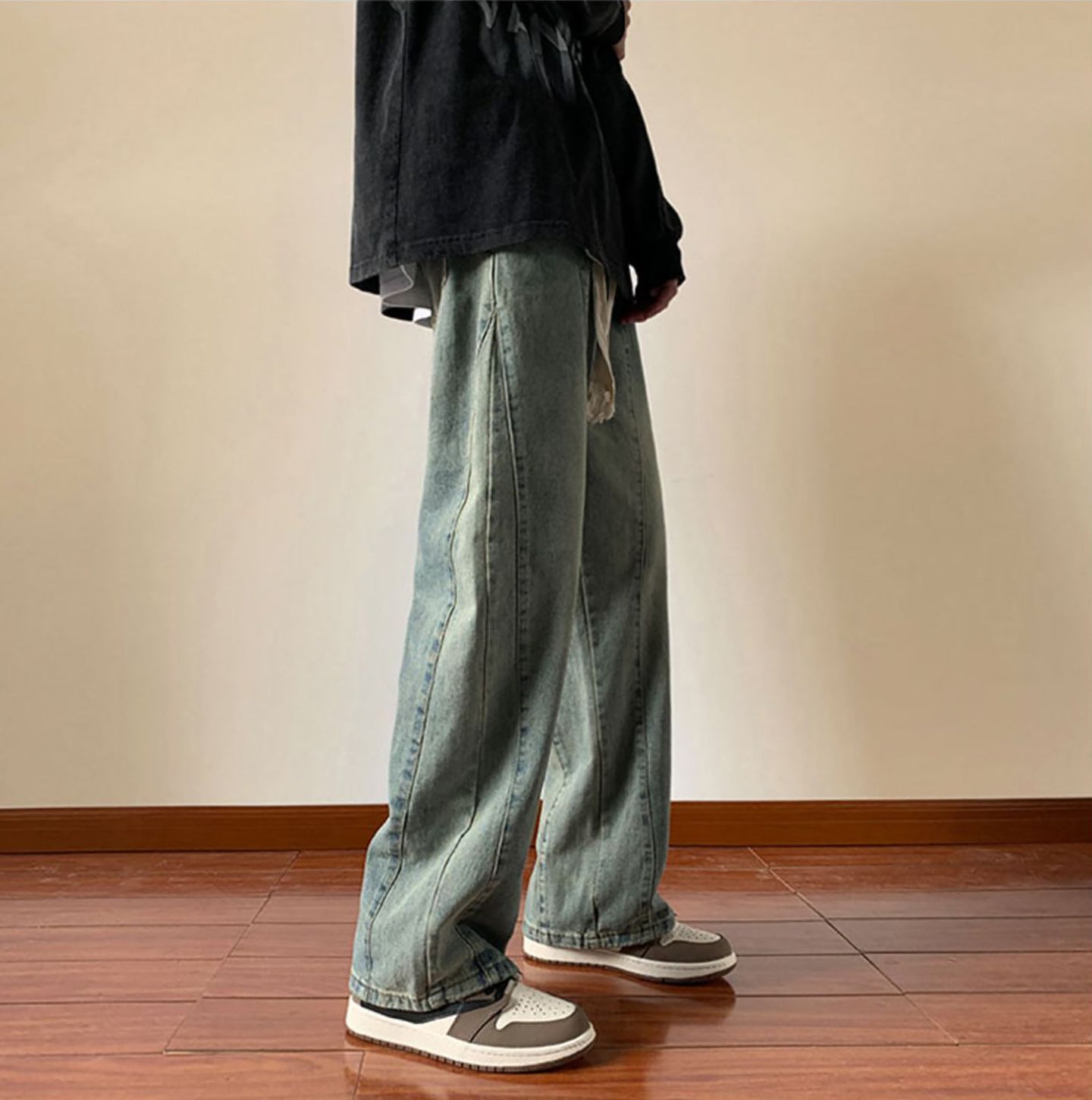 Men Wide Leg Medium Fade Jeans