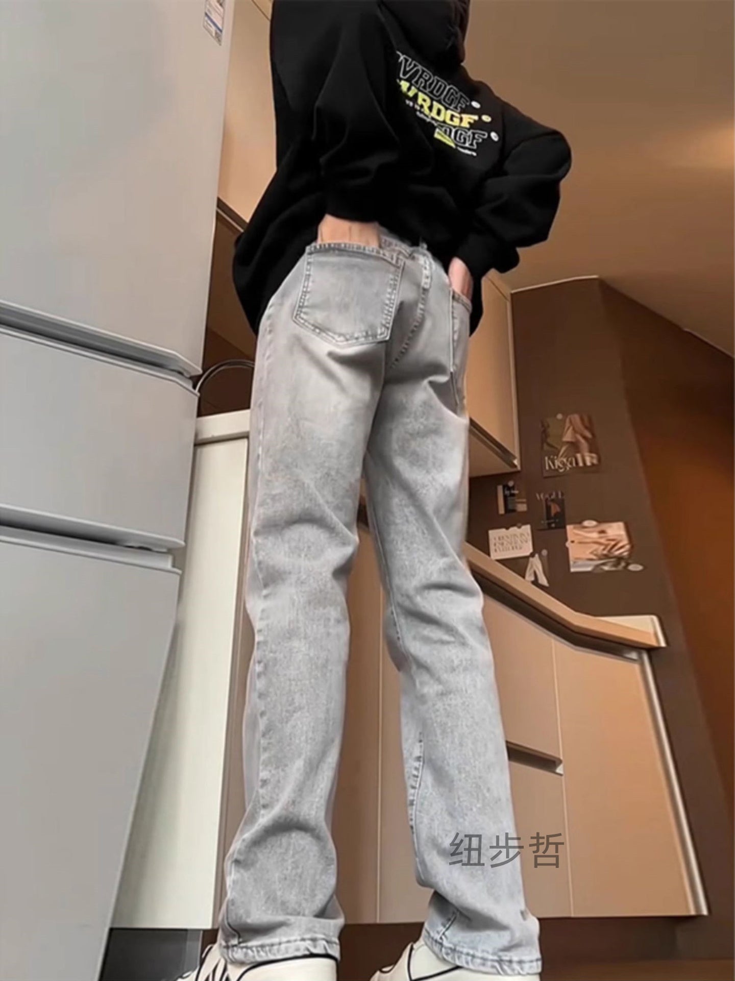 Men Mid-Rise Regular Fit Jeans