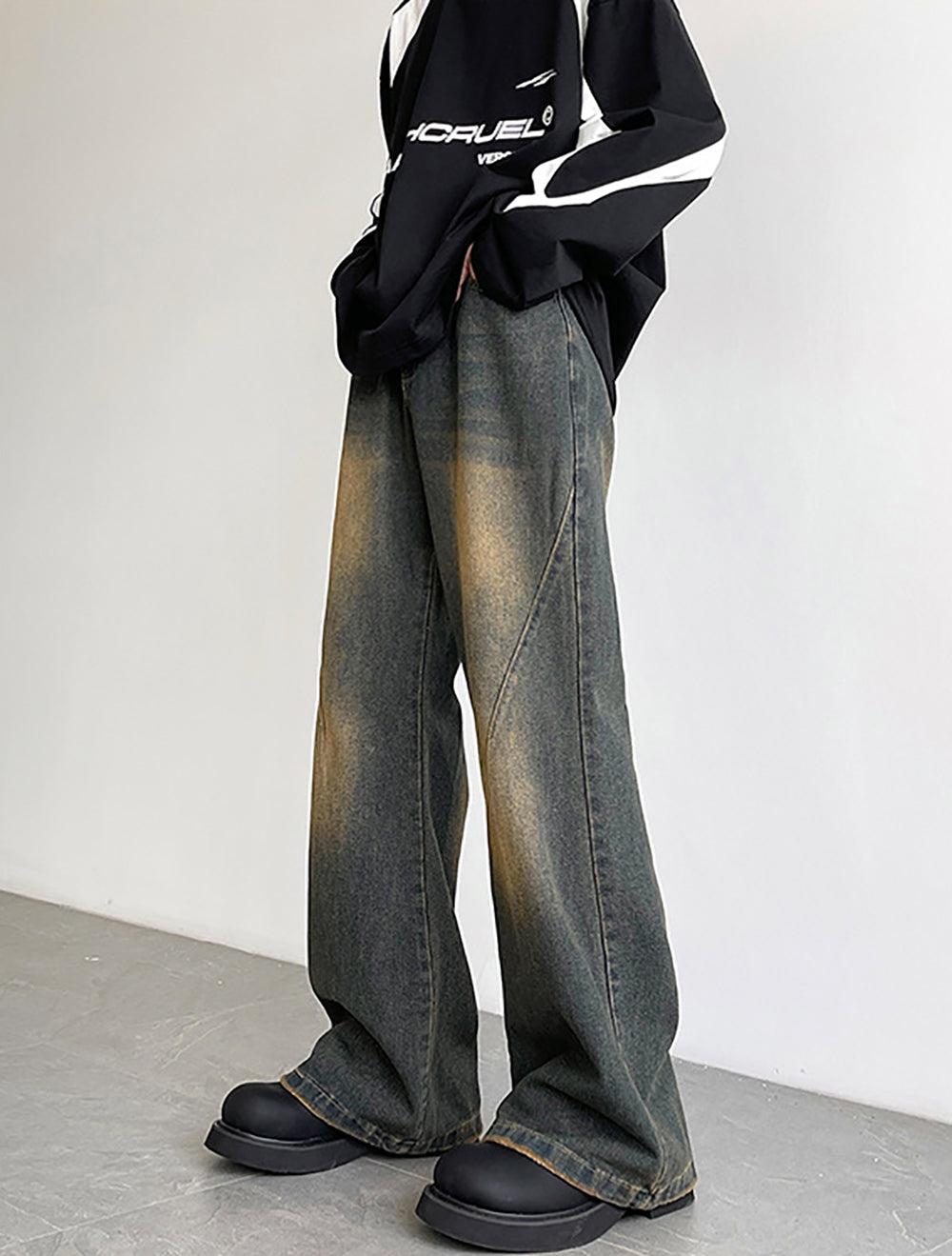 Men Wide Leg Fade Jeans