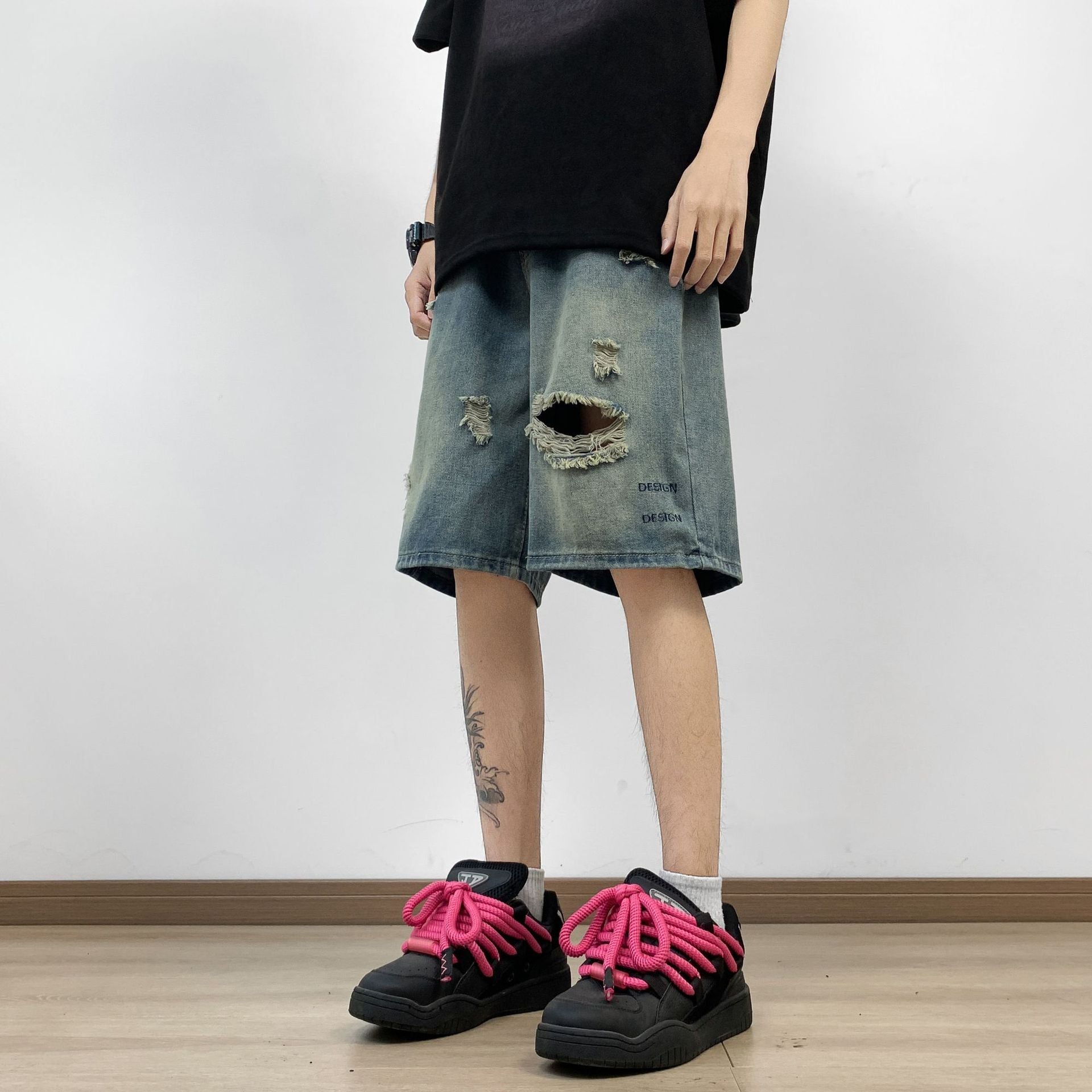 Men Mid-Rise Denim Shorts