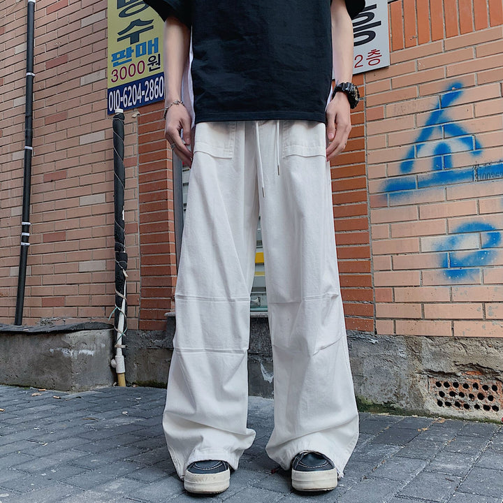 Men Loose Fit Easy Wash Pleated Cargos Trousers