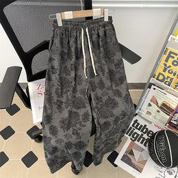 Men Printed Straight Fit Easy Wash Pleated Chinos Trousers