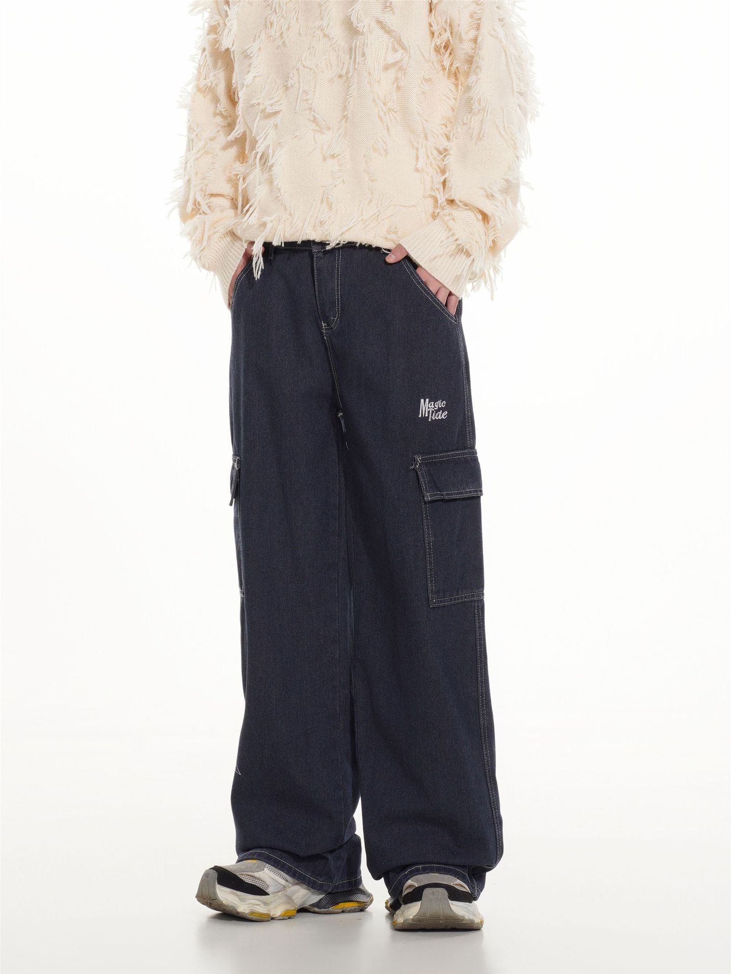 Men Relaxed Fit Light Fade Stretchable Jeans