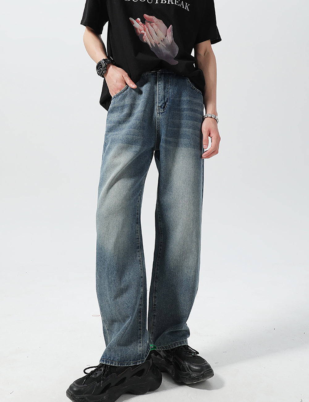 Men Relaxed Fit Light Fade Jeans