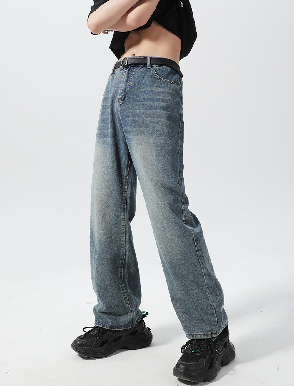 Men Relaxed Fit Light Fade Jeans