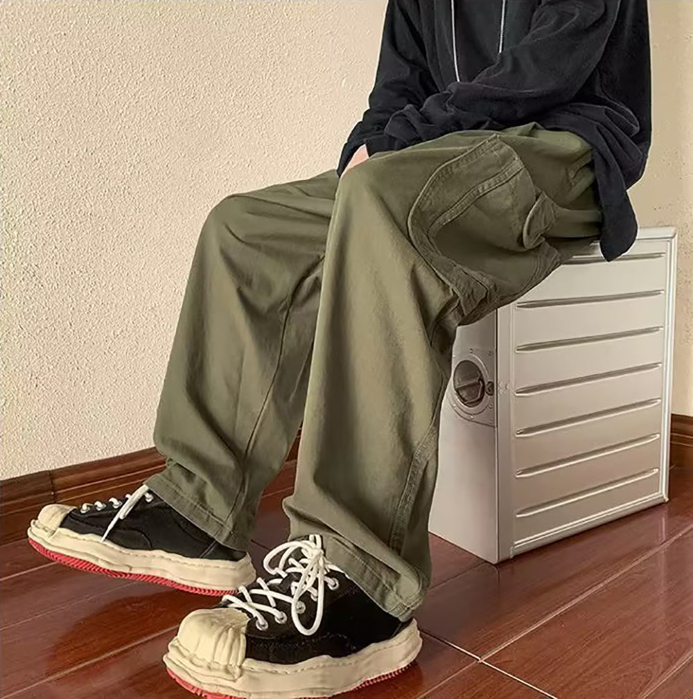 Men Loose Fit Cargo Trousers