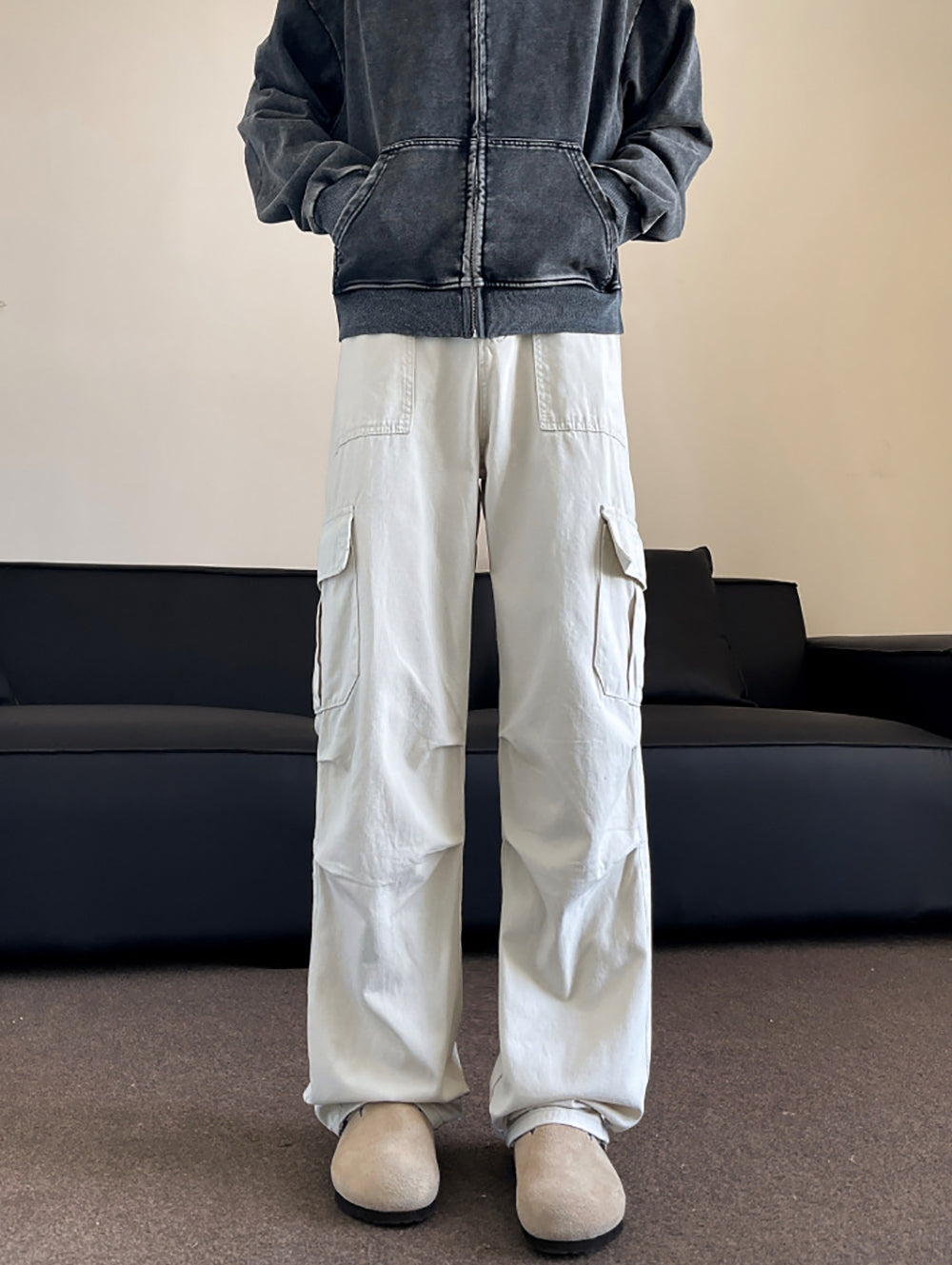 Men Loose Fit Easy Wash Cargo Trousers