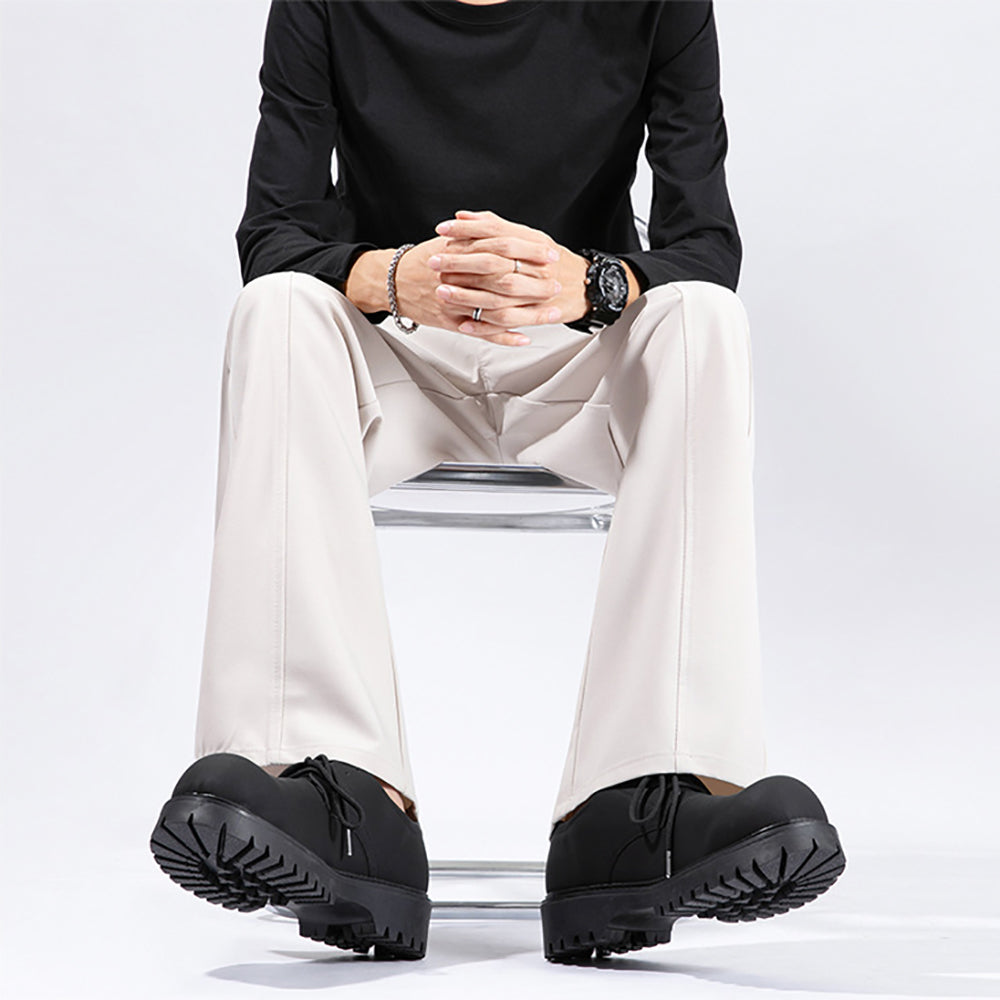 Men Straight Fit Easy Wash Pleated Trousers
