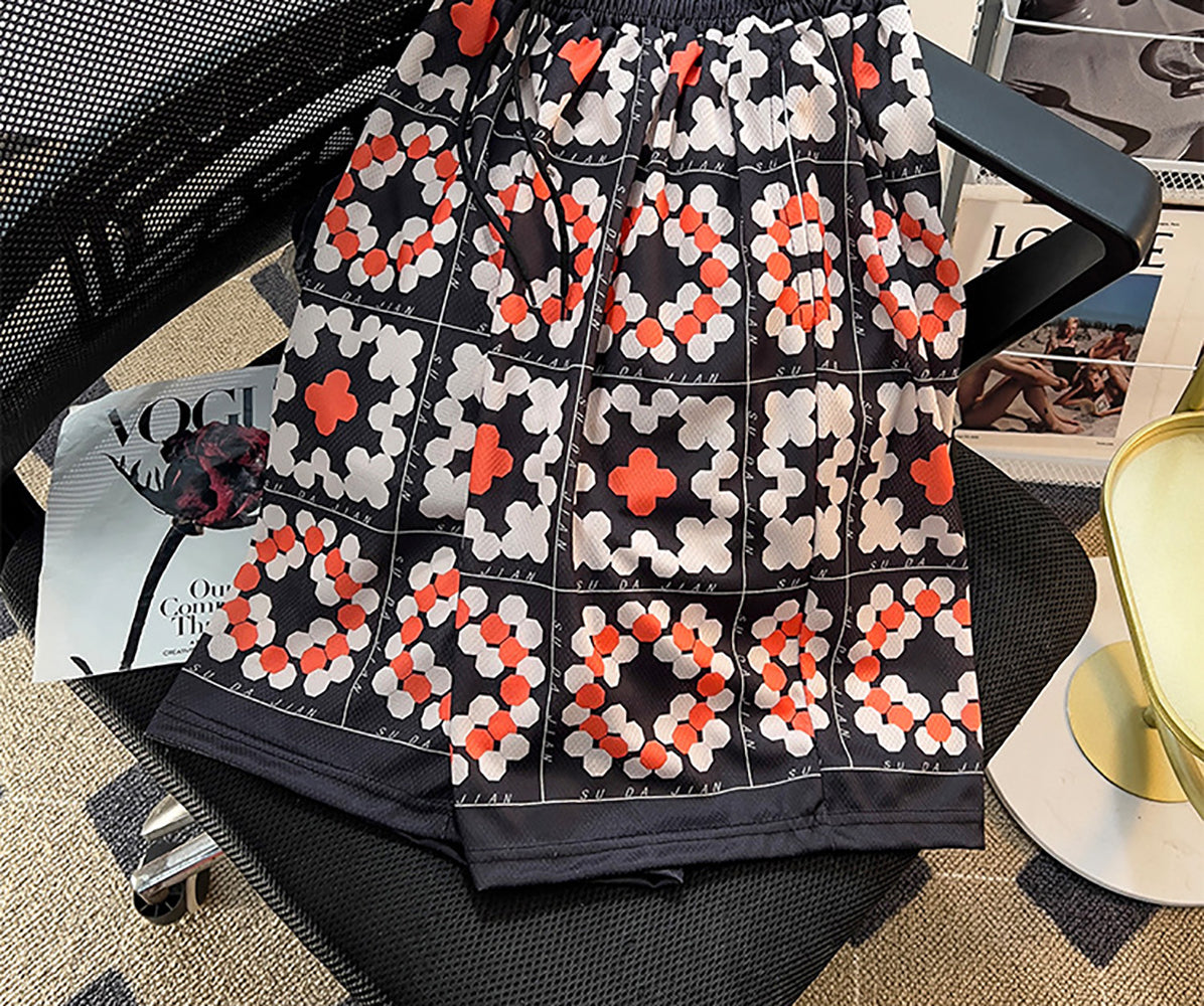 Men Geometric Printed Shorts