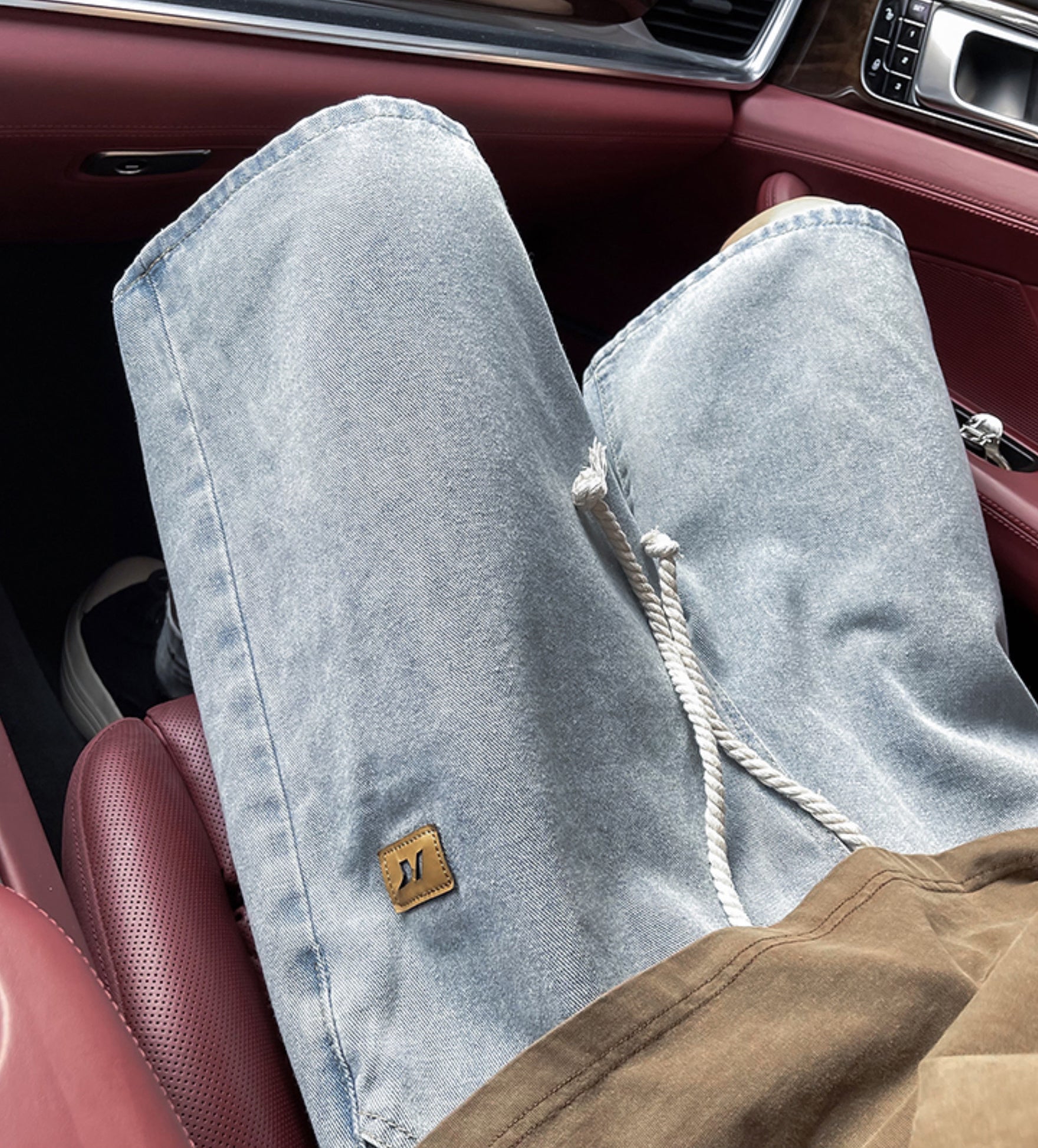 Men Loose Fit Knee Length Denim Shorts