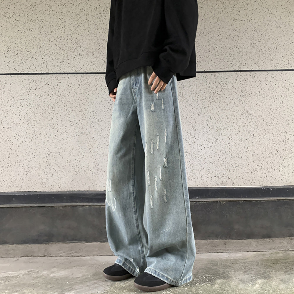 Men Mildly Distressed Light Fade Jeans