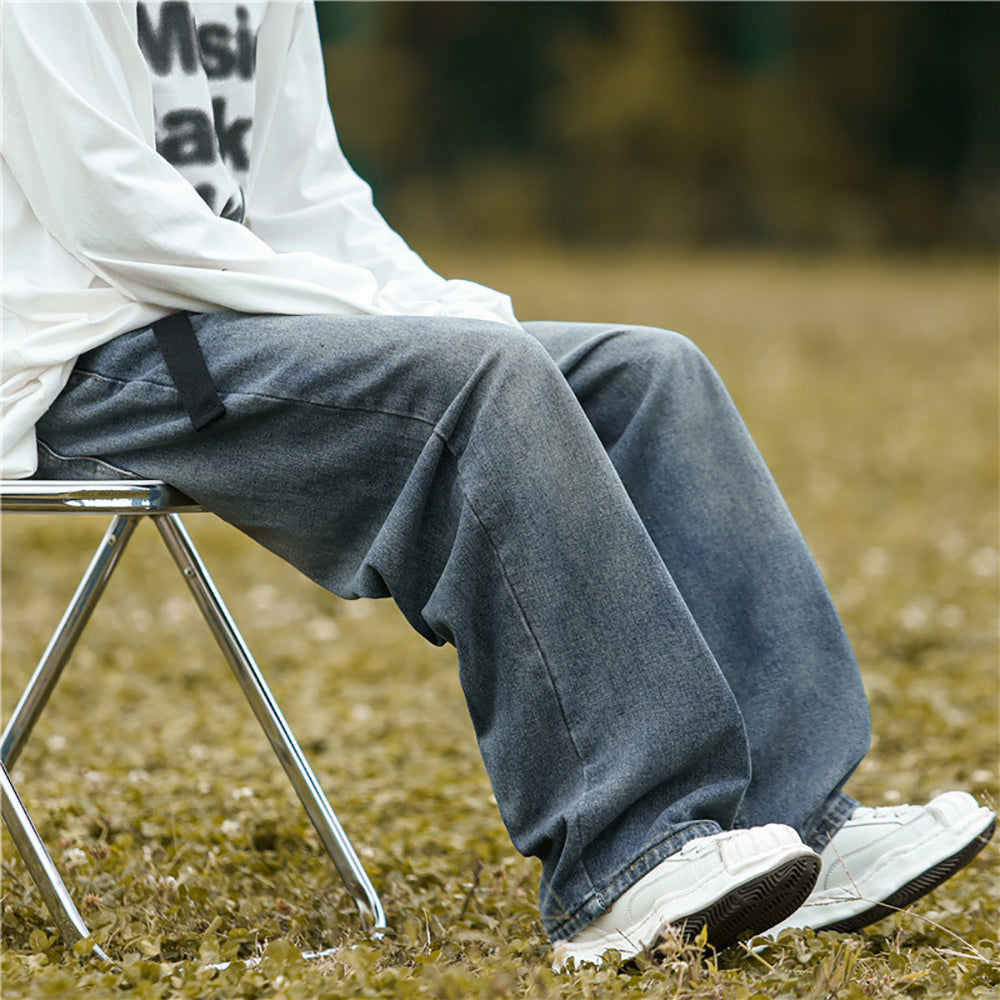 Men Relaxed Fit Light Fade Jeans