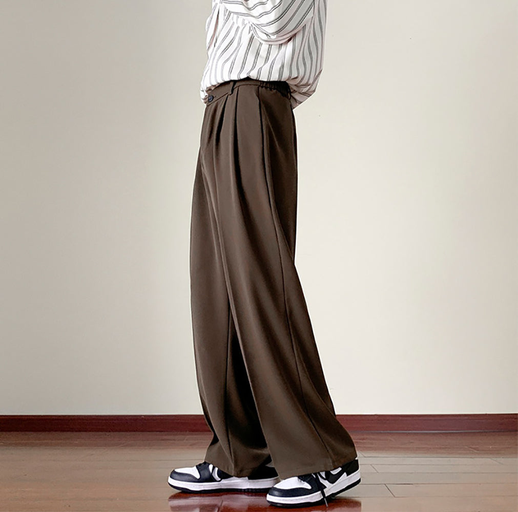 Men Loose Fit Easy Wash Pleated Trousers