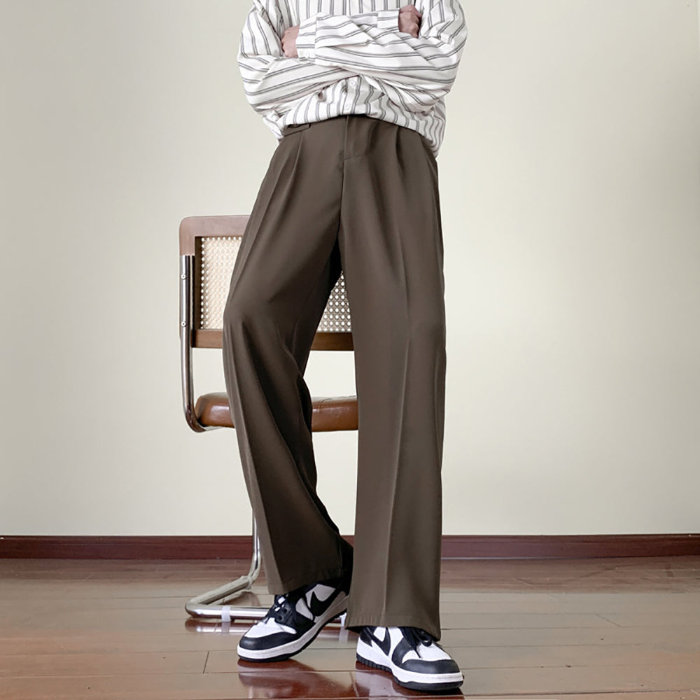 Men Loose Fit Easy Wash Pleated Trousers