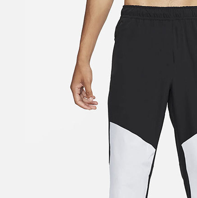Men Colourblocked Mid Rise Relexed Fit Regular Trousers