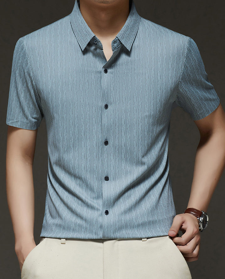 Men Vertical Striped Spread Collar Casual Shirt