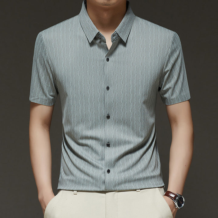 Men Vertical Striped Spread Collar Casual Shirt