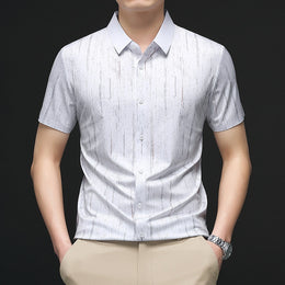 Men Vertical Striped Spread Collar Casual Shirt