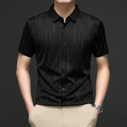 Men Solid Spread Collar Casual Shirt