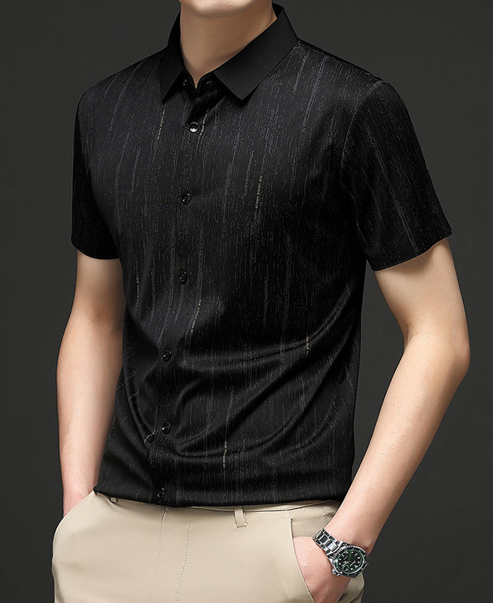 Men Solid Spread Collar Casual Shirt