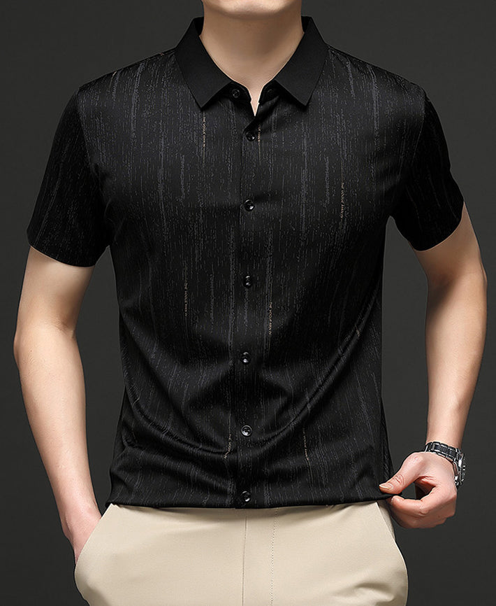 Men Solid Spread Collar Casual Shirt