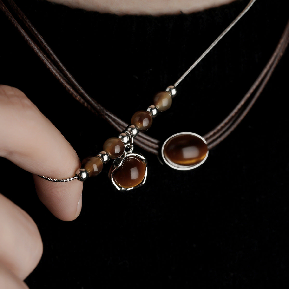 Women Enamelled Minimal Artificial Beads Chain