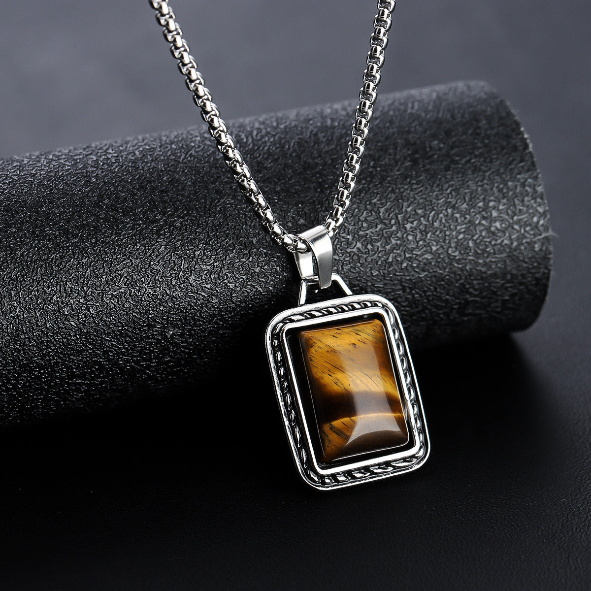 Stainless Steel Silver-Plated Artificial Stones Minimal Necklace