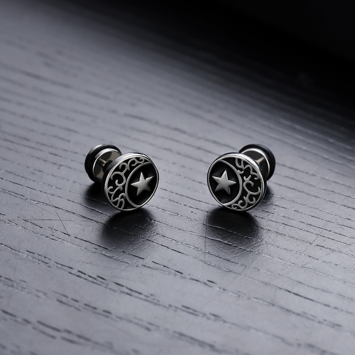 Stainless Steel Silver Plated Circular Shaped Studs