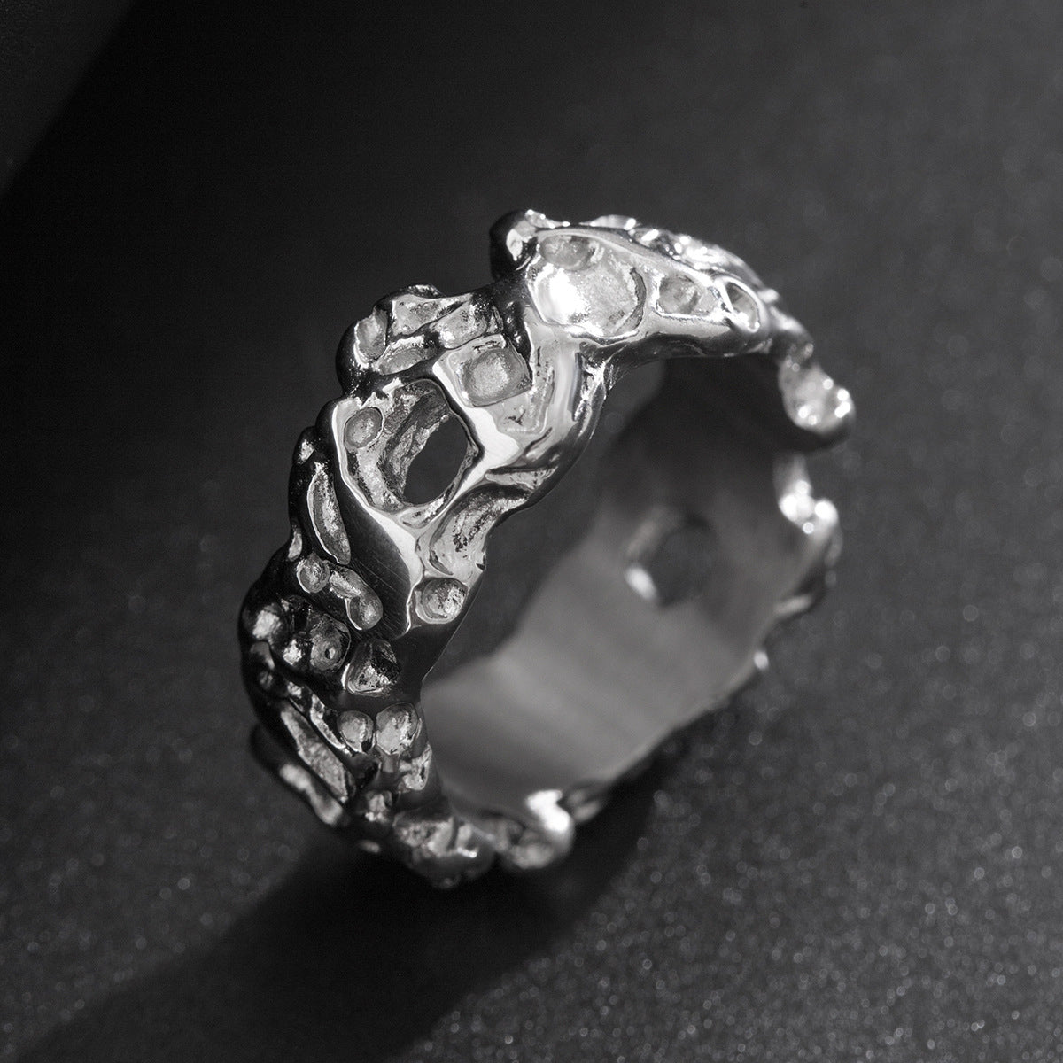 Men Silver-Plated Textured Finger Ring