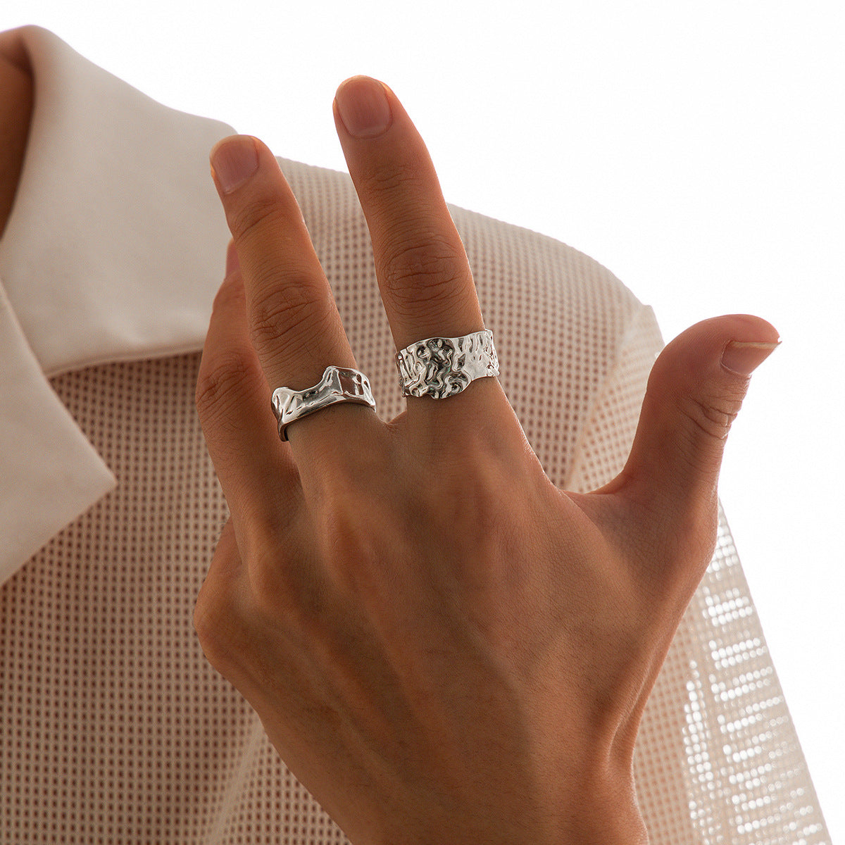 Men Set Of 2 Silver-Plated Textured Adjustable Finger Rings