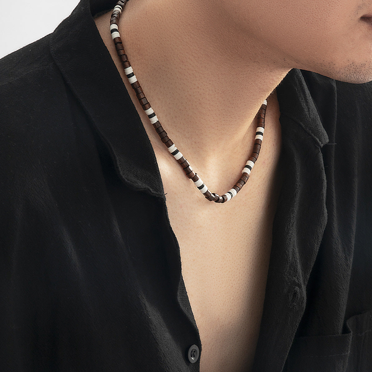 Women Silver-Plated Enamelled Necklace