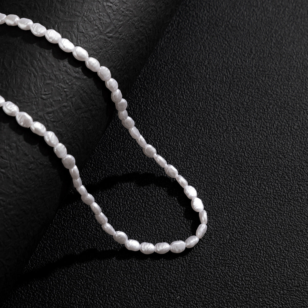Women Silver-Plated Enamelled Necklace