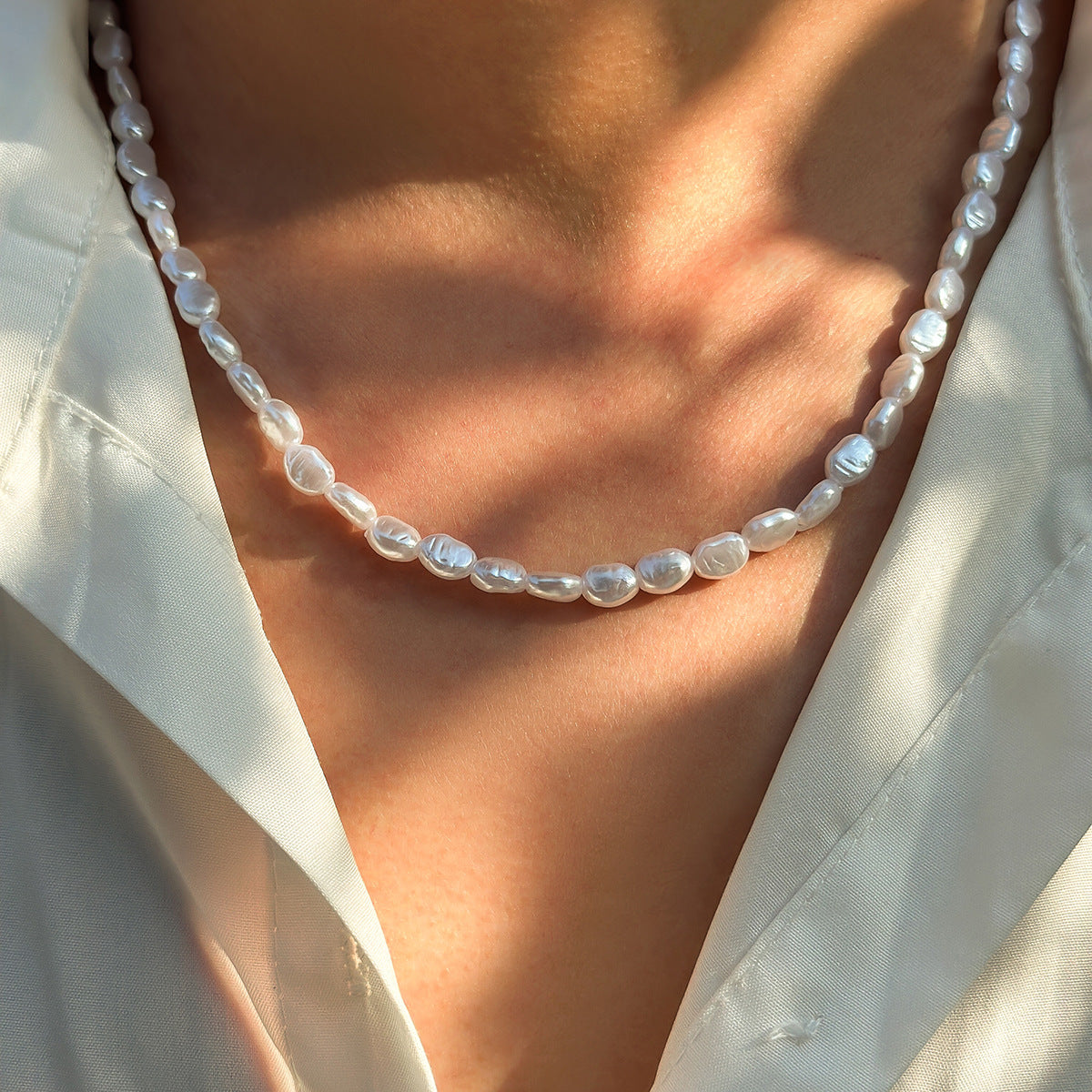 Women Silver-Plated Enamelled Necklace