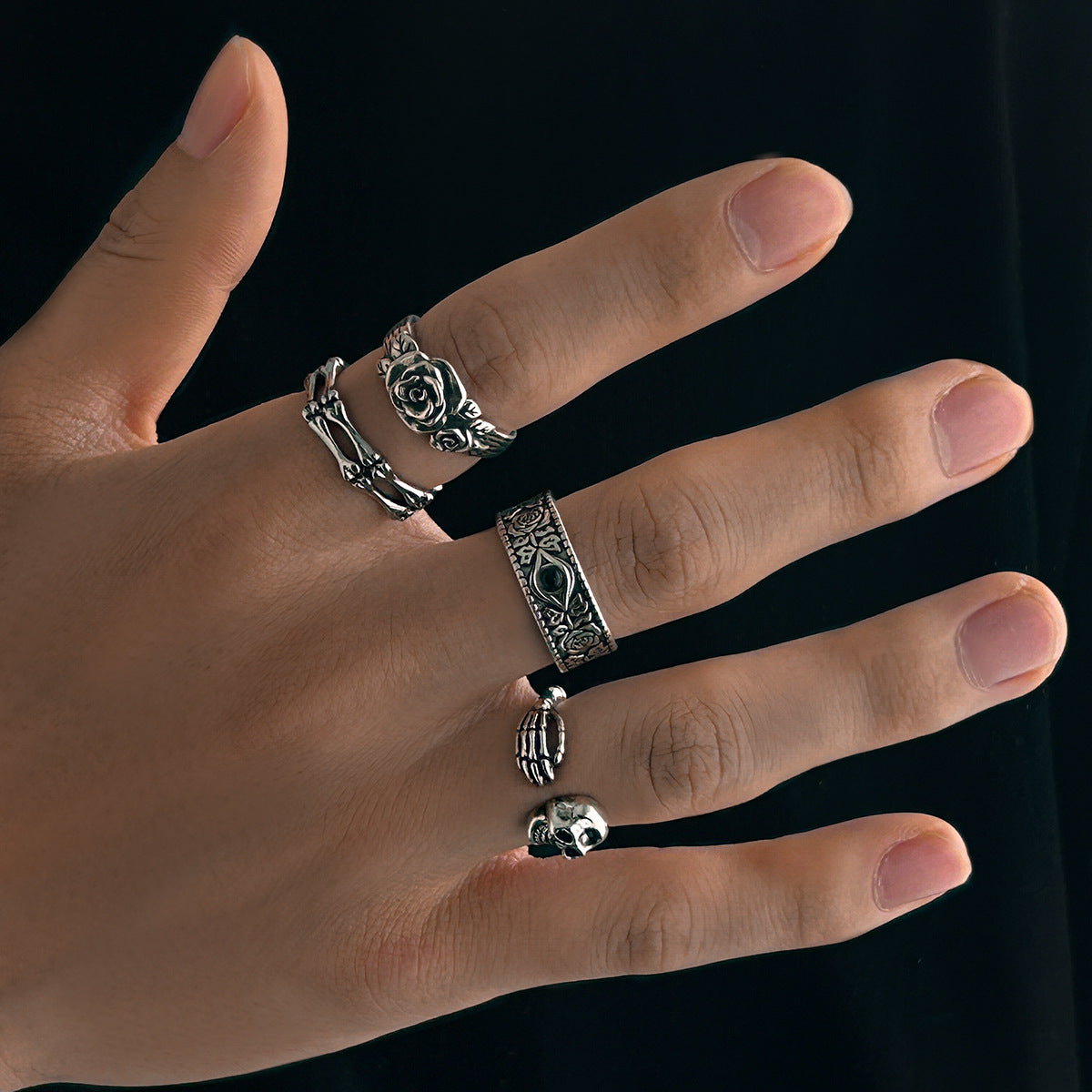 Set of 4 Silver-Plated Stone-Studded Adjustable Finger Ring