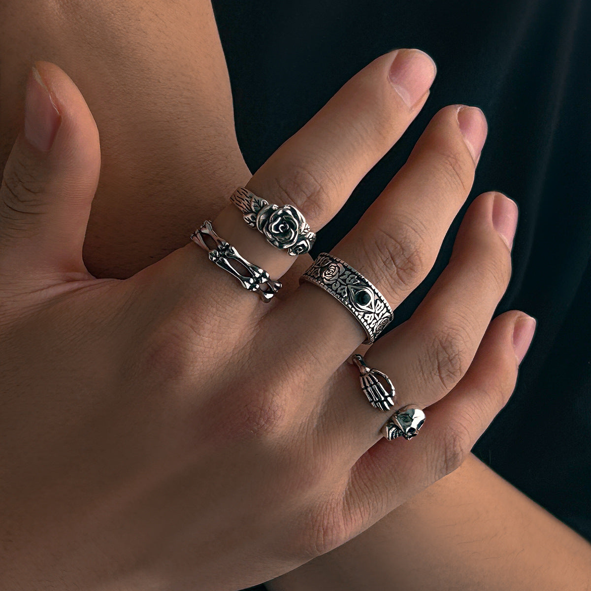 Set of 4 Silver-Plated Stone-Studded Adjustable Finger Ring